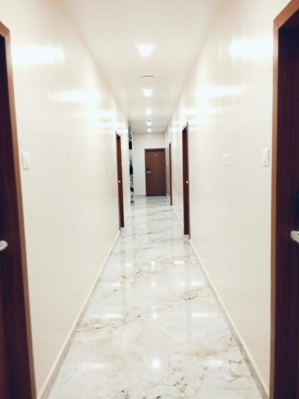 Uj Pallazzio - Business Class Luxury Hotel Tiruvannāmalai Exterior foto